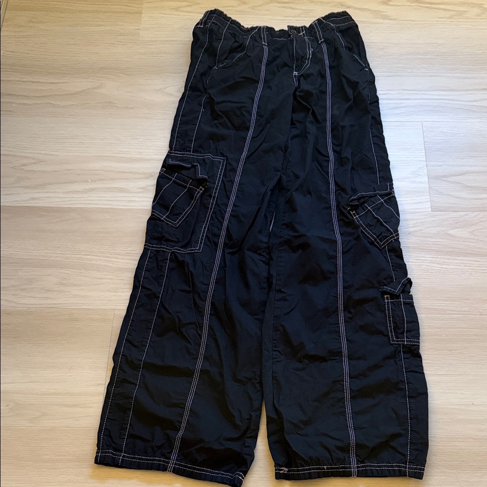 Black Wide Leg Cargo Pants with Light Pink Stitching